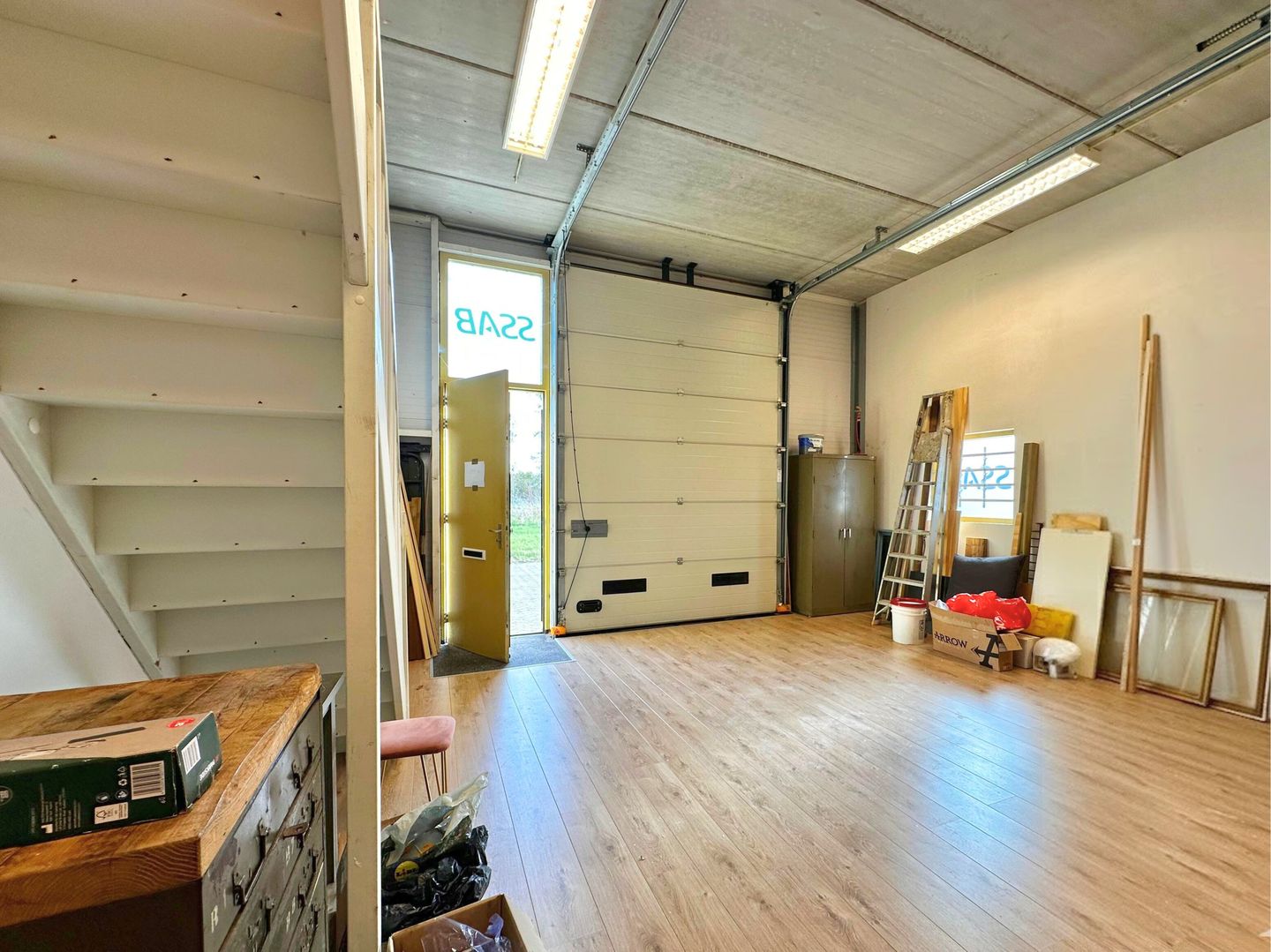 View photo 4 of Magneet 12-A