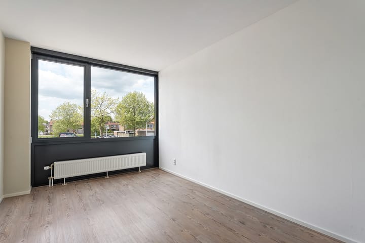 Photo 11 of Nicolaas Beetsplein 109-A