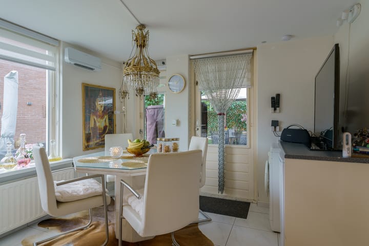 Photo 16 of Straatsburglaan 30