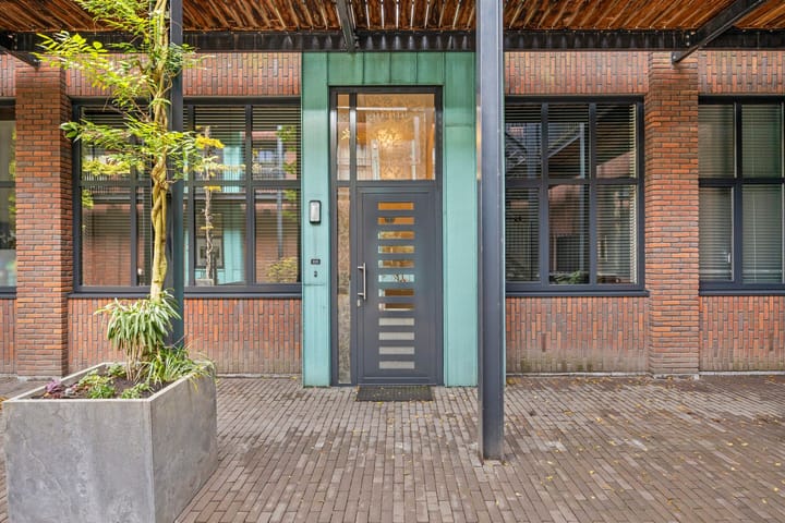 Photo 7 of Pastoor Spieringsstraat 225