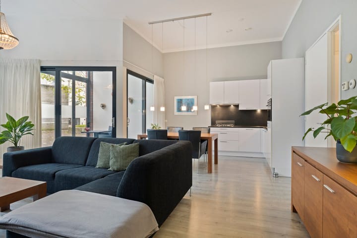 Photo 13 of Pastoor Spieringsstraat 225