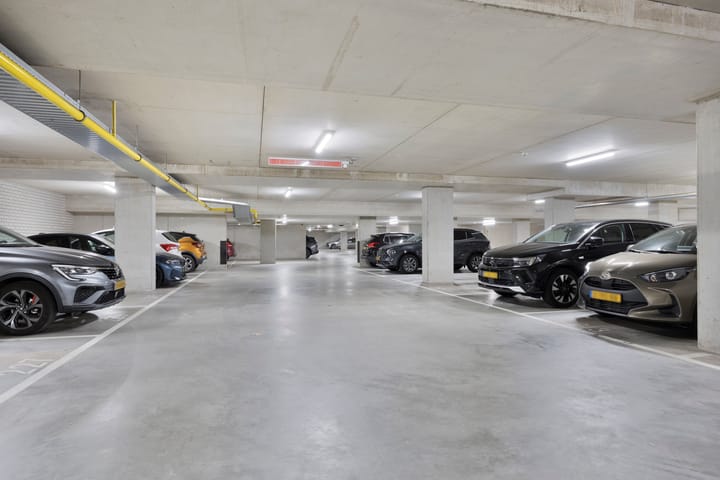 Photo 33 of Pastoor Spieringsstraat 225