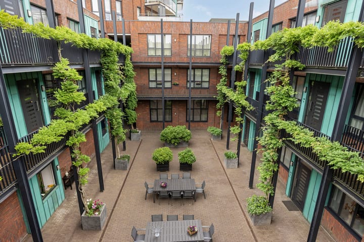 Photo 36 of Pastoor Spieringsstraat 225