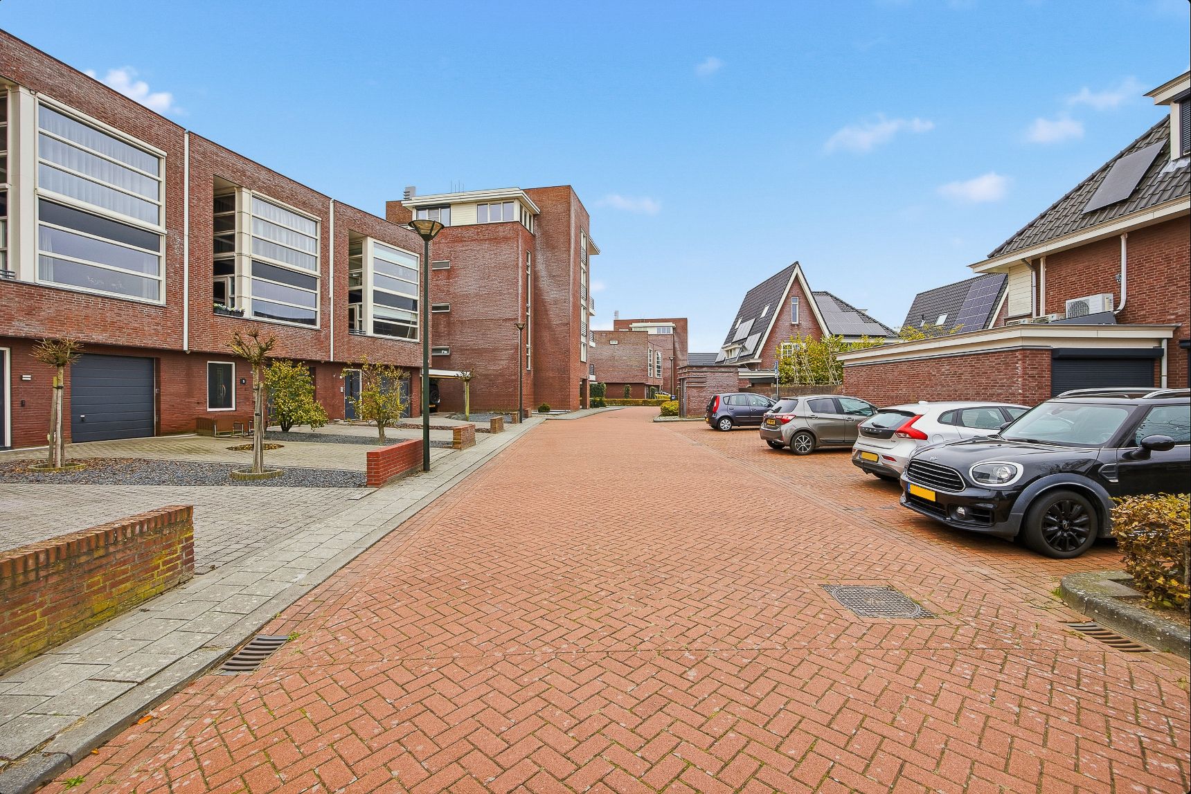 Foto 6 van Meindert Hobbemastraat 1