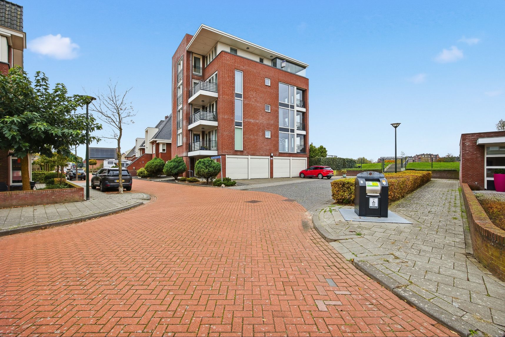 Foto 9 van Meindert Hobbemastraat 1