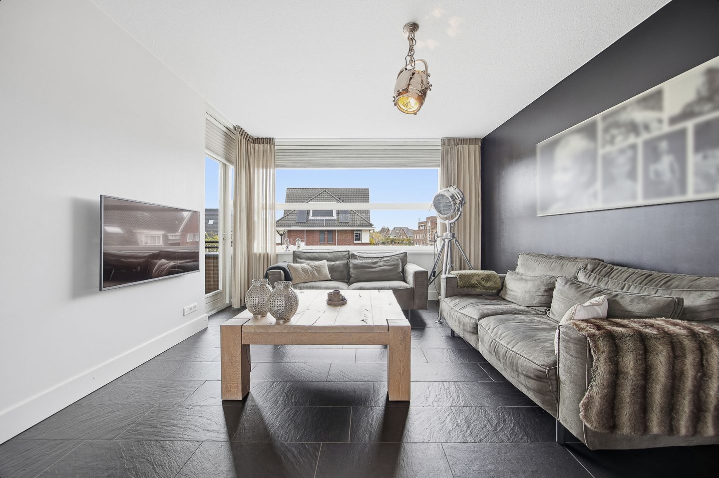 Foto 14 van Meindert Hobbemastraat 1