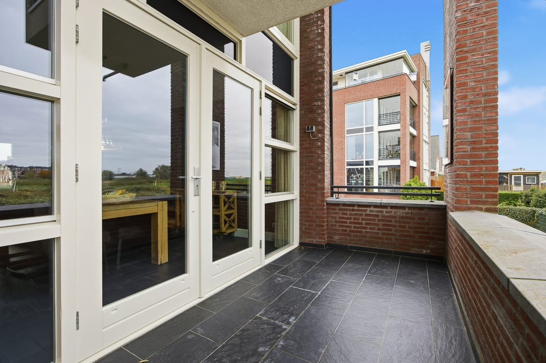 Foto 22 van Meindert Hobbemastraat 1