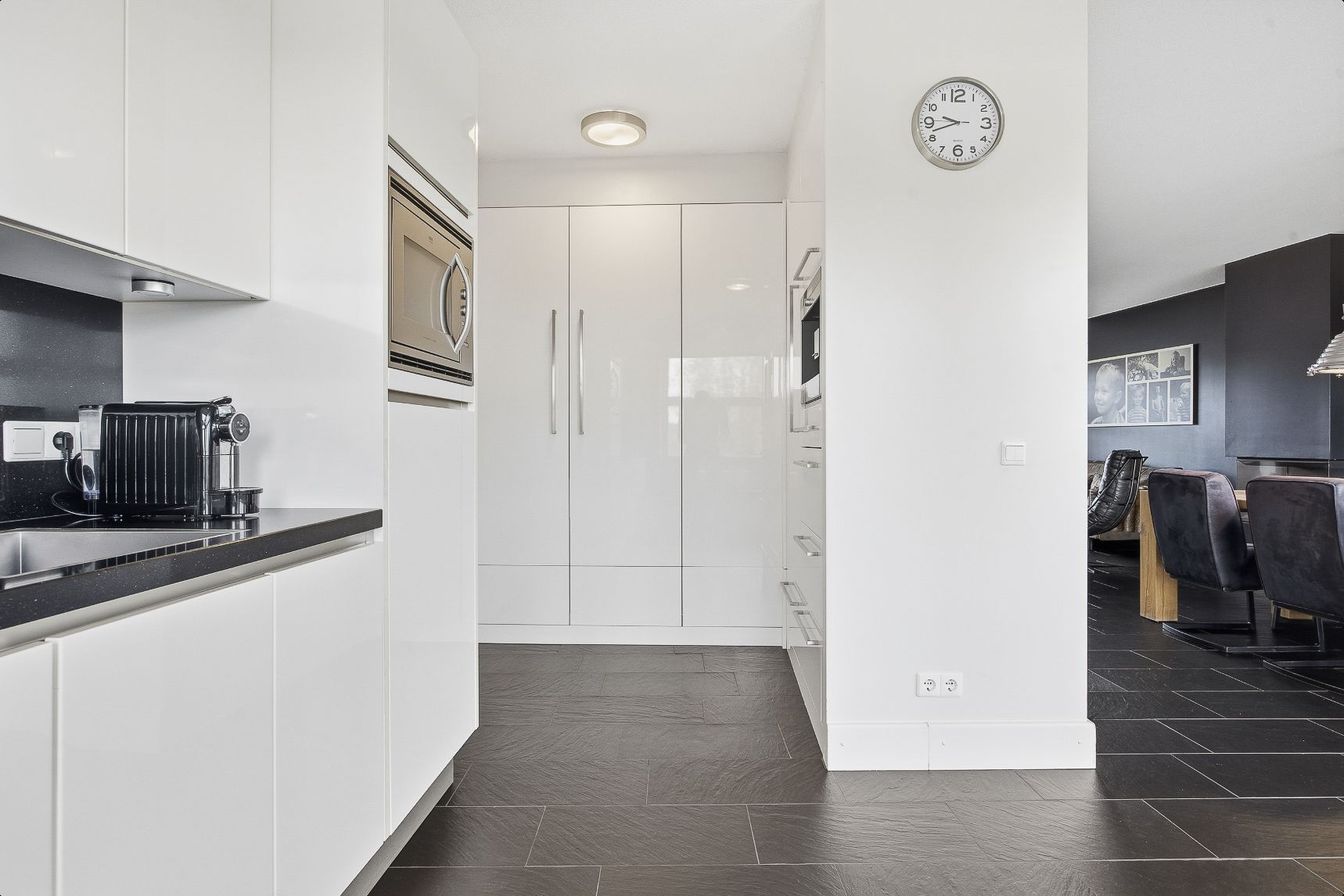 Foto 27 van Meindert Hobbemastraat 1