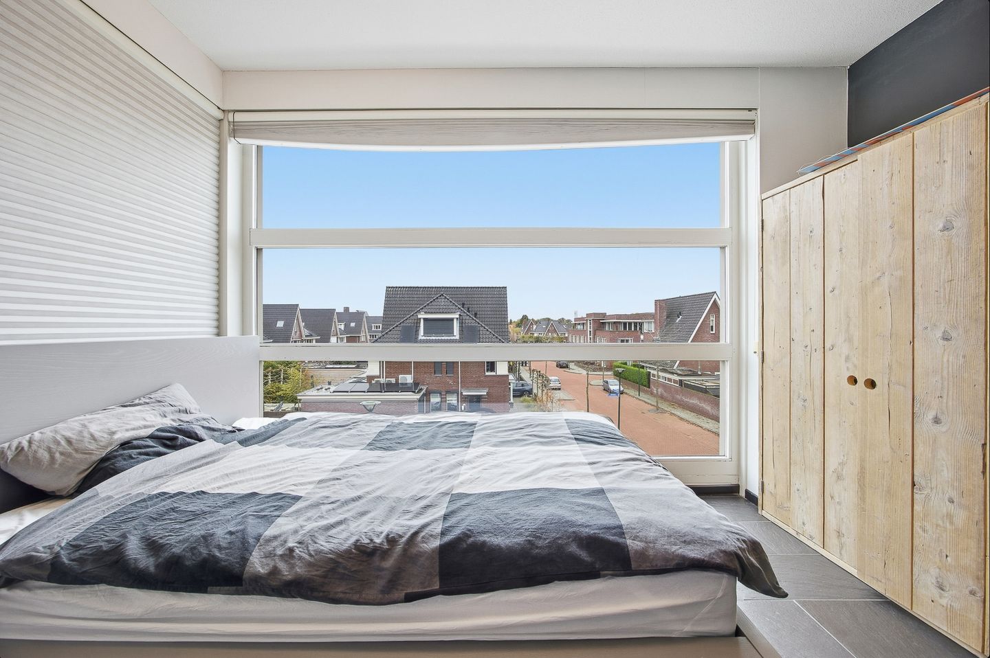 Foto 34 van Meindert Hobbemastraat 1