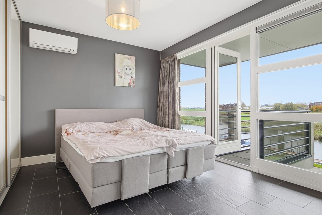 Foto 37 van Meindert Hobbemastraat 1