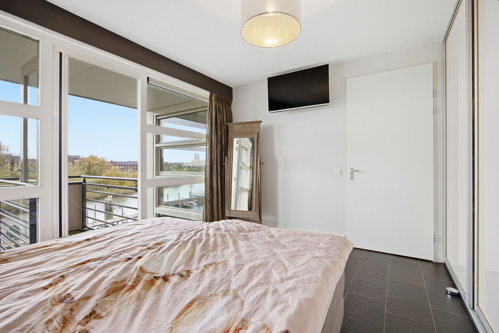 Foto 39 van Meindert Hobbemastraat 1