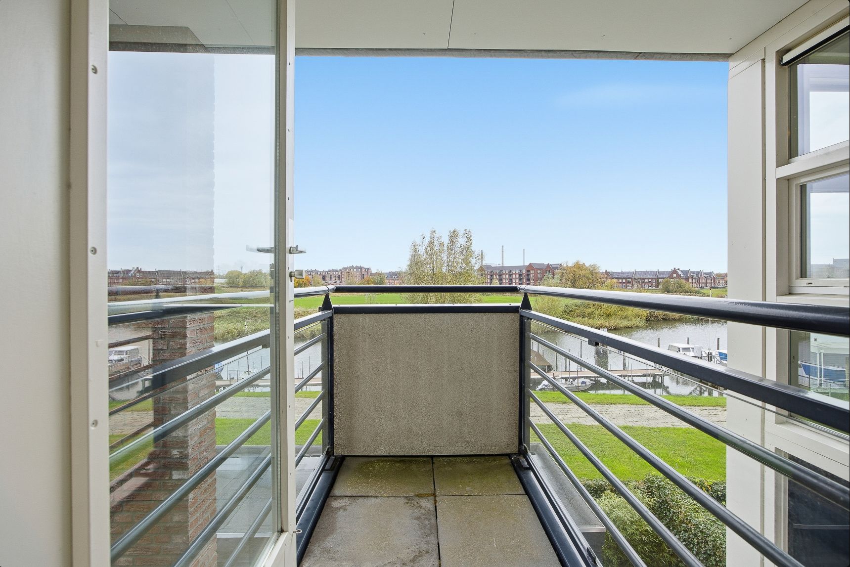 Foto 42 van Meindert Hobbemastraat 1