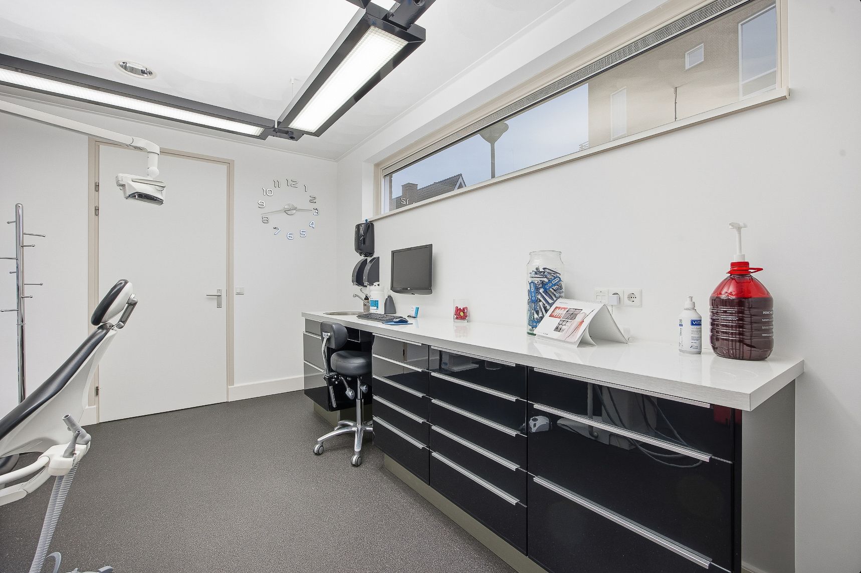 Foto 60 van Meindert Hobbemastraat 1