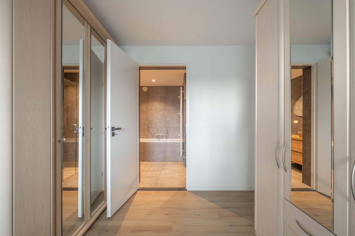 Foto 35 van Prins Clausplein 40