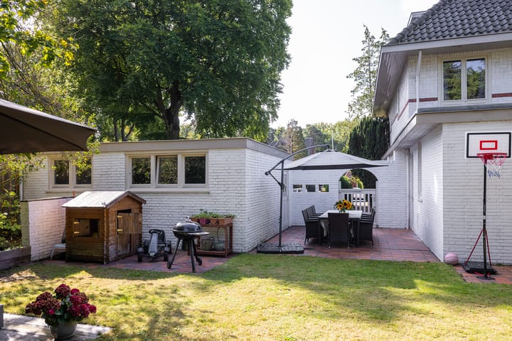 Photo 49 of Diependaalselaan 114