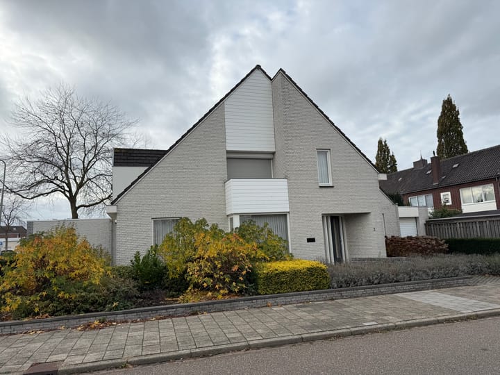 Foto 2 van St. Lambertusstraat 2