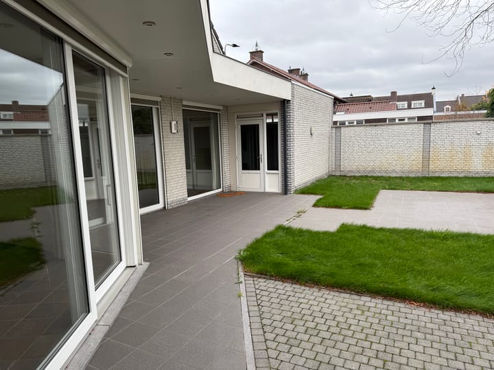 Foto 20 van St. Lambertusstraat 2