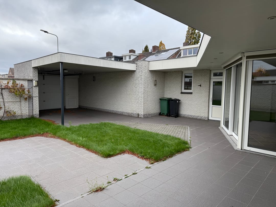 Photo 22 of St. Lambertusstraat 2