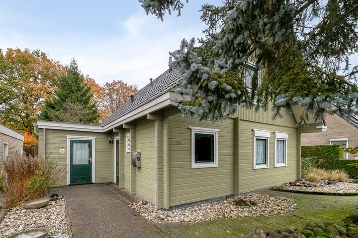 Photo 2 of 't Beusje 15