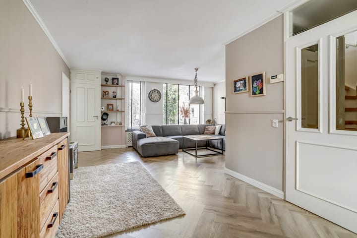 Photo 11 of Molenveldstraat 18