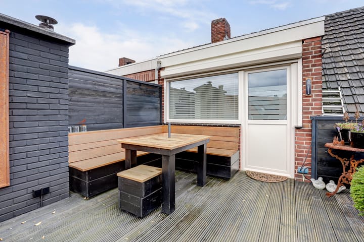 Foto 15 van van Schelbergenstraat 57