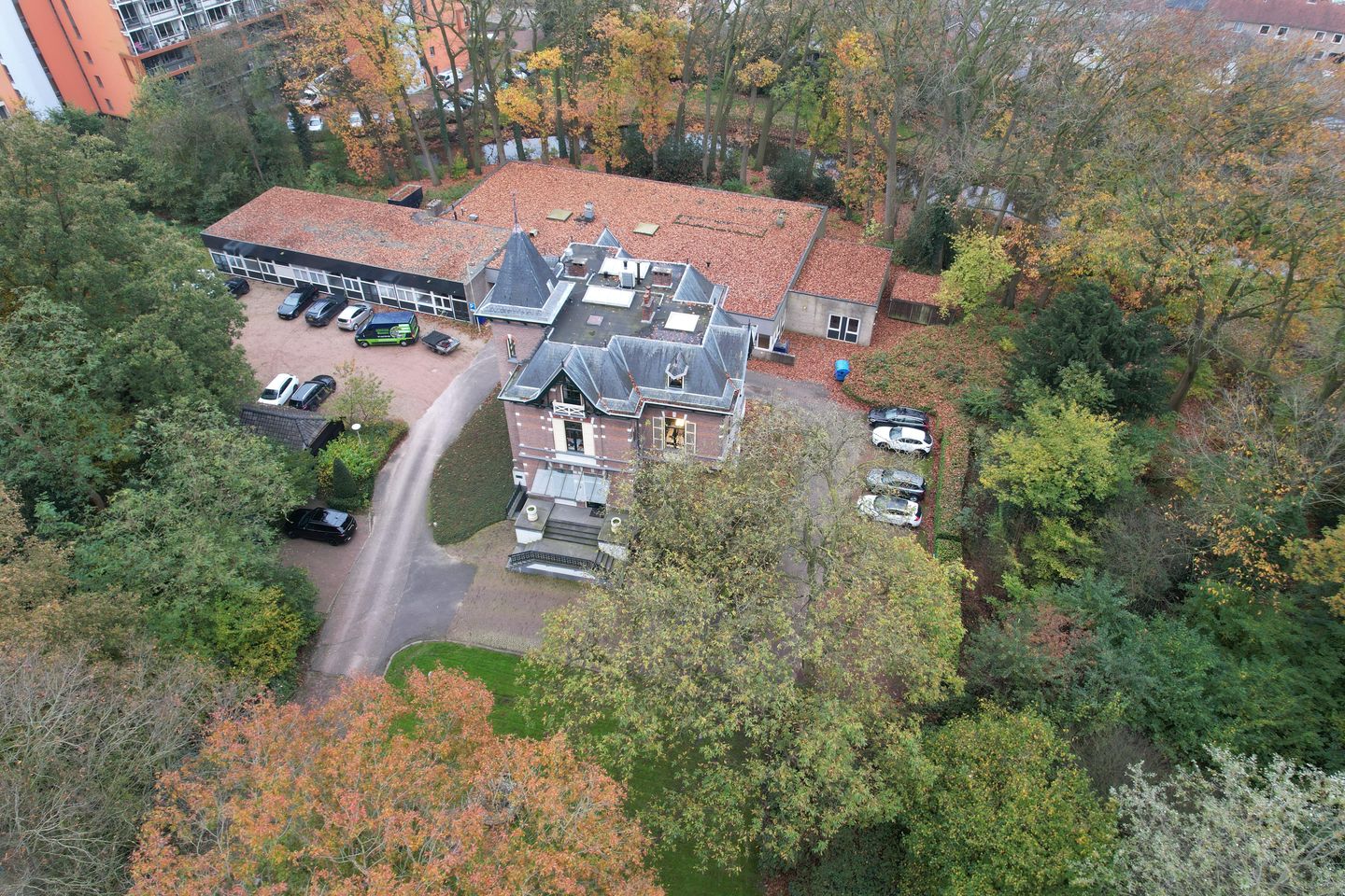 Bekijk foto 1 van Hofstraat 81