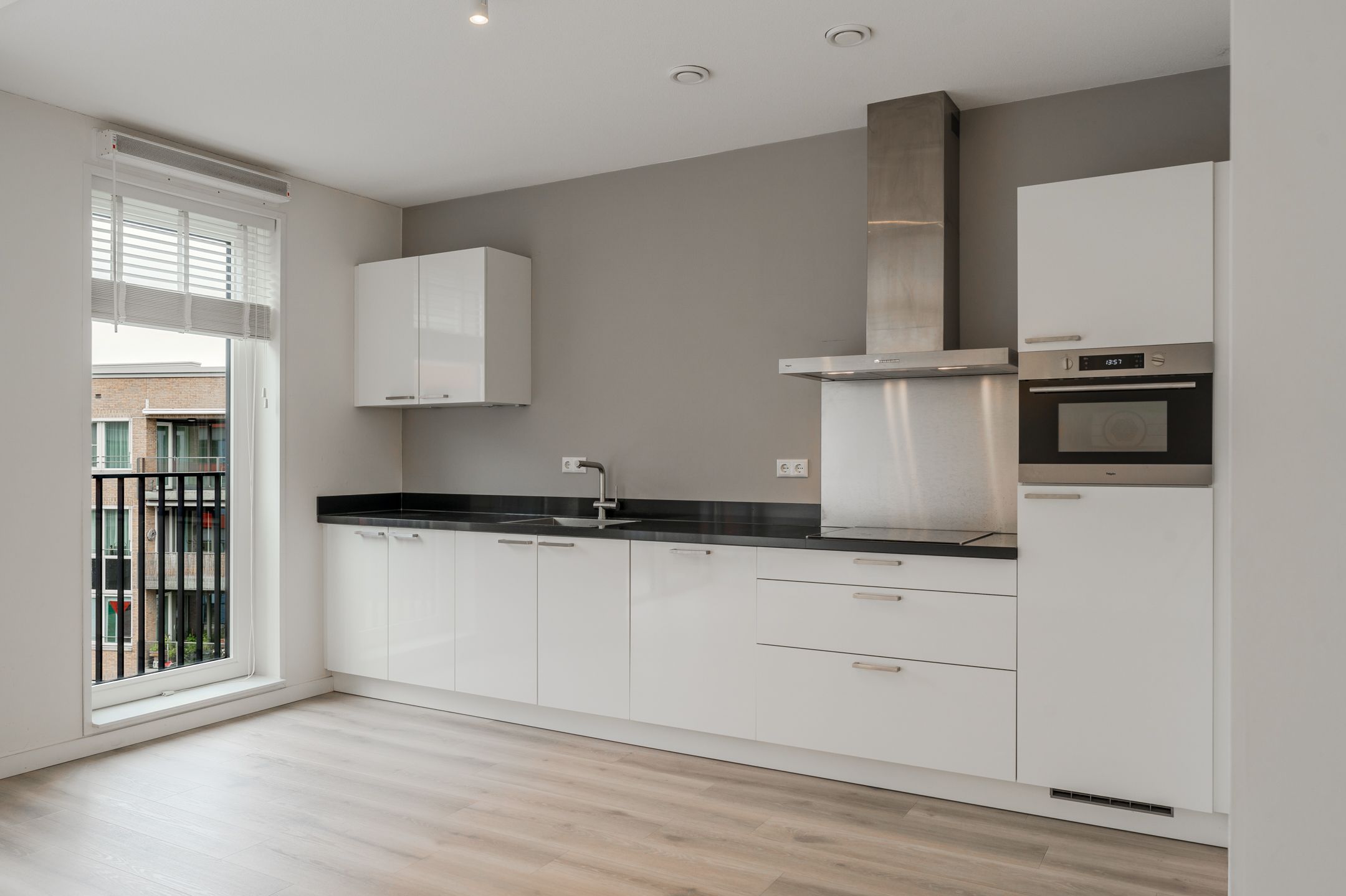 Foto 3 van Willem Dudokhof 205