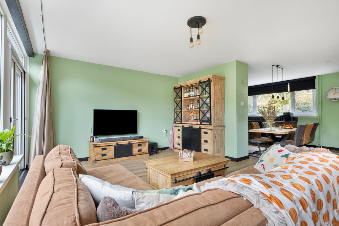 Photo 22 of Travertin 30