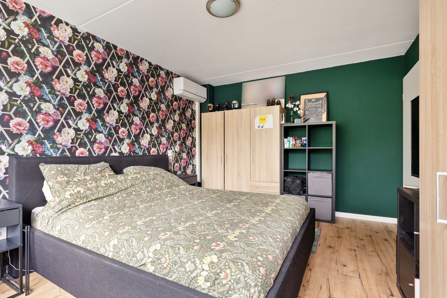 Photo 25 of Travertin 30