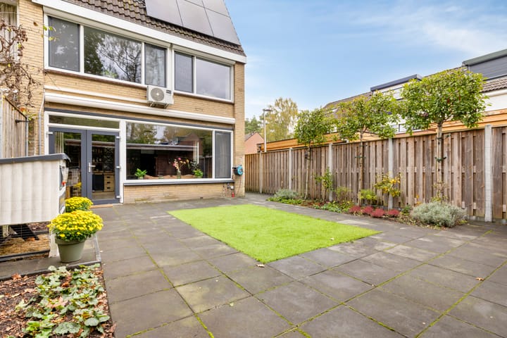 Photo 37 of Travertin 30