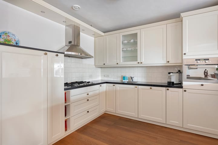 Photo 4 of Hoofdstraat 81-D