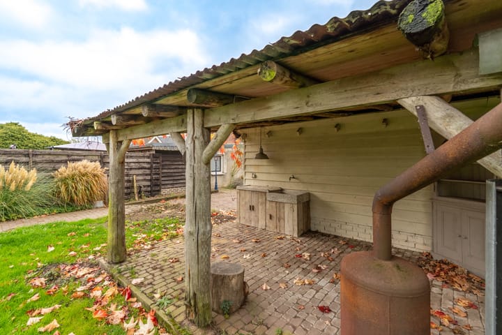 Photo 14 of Spoorstraat 58