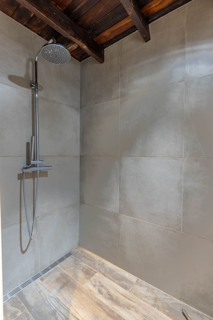 Photo 35 of Spoorstraat 58