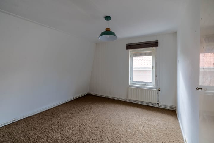 Photo 55 of Spoorstraat 58