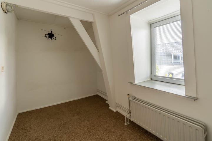 Photo 57 of Spoorstraat 58