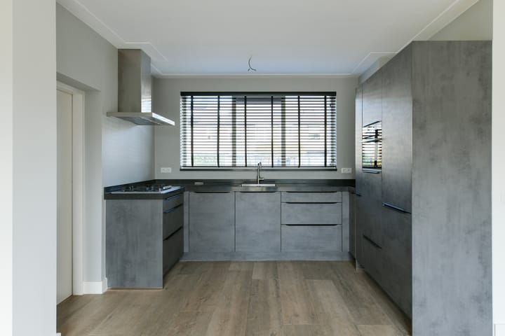 Foto 7 van Delta 199