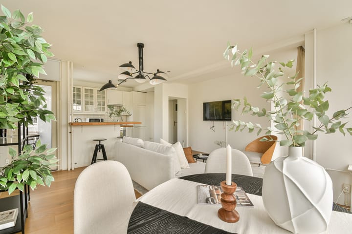 Photo 4 of Van Boshuizenstraat 1