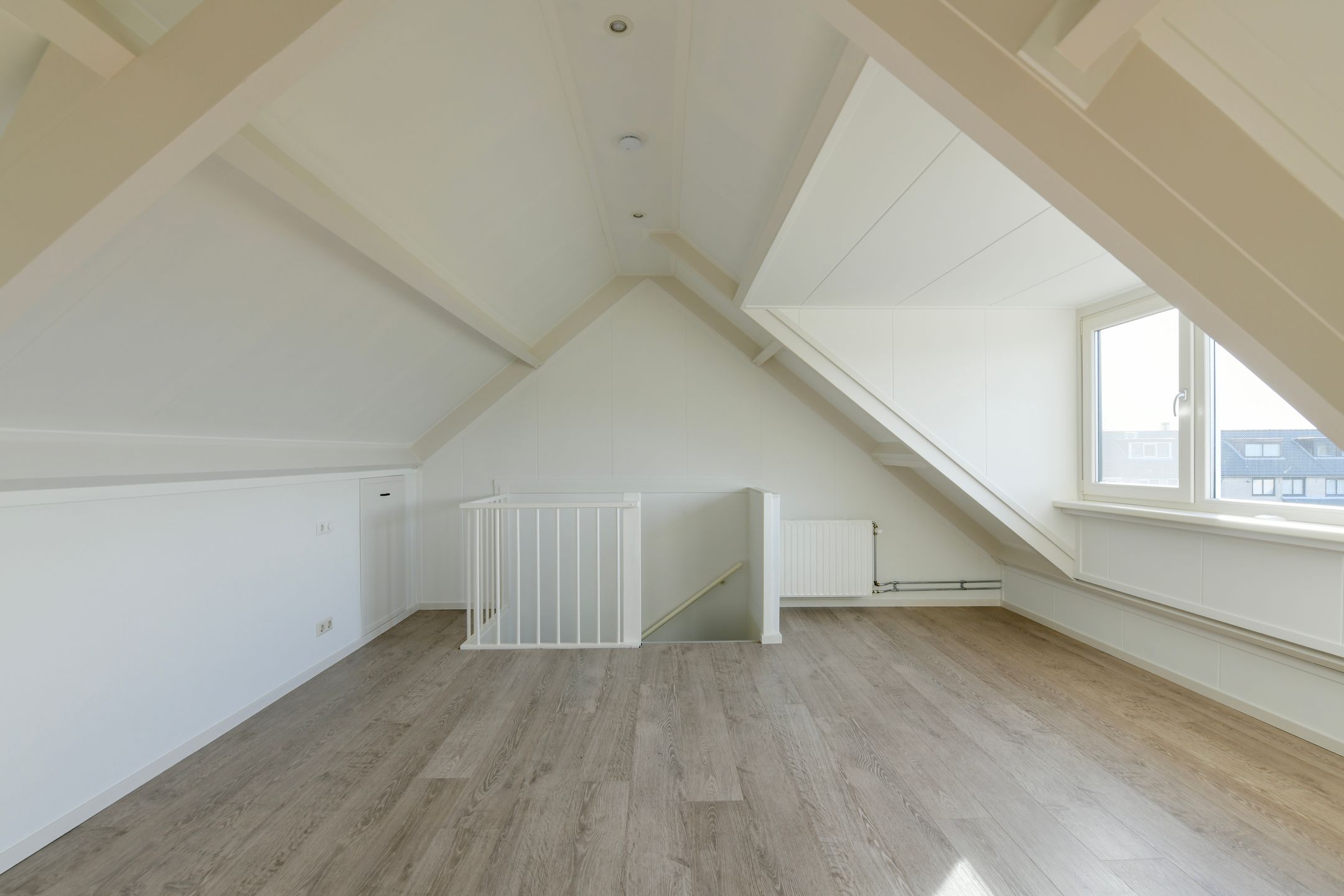 Foto 24 van Delta 199