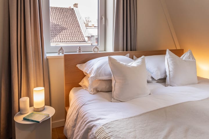 Photo 10 of Willemsstraat 135-2V