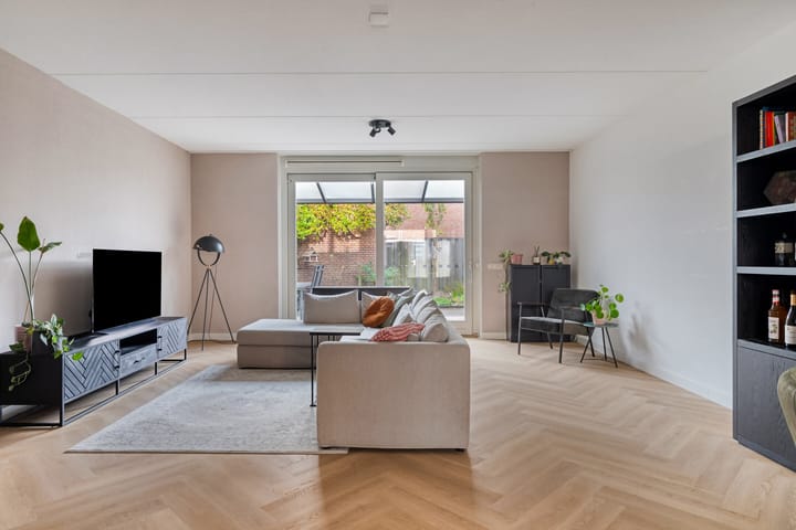 Foto 3 van Mariniersstraat 36