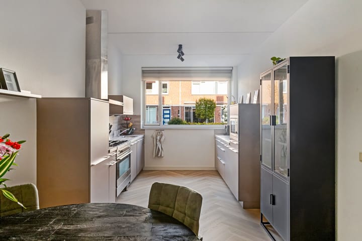 Foto 7 van Mariniersstraat 36