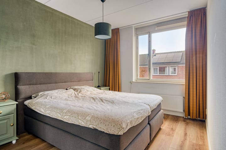 Foto 14 van Mariniersstraat 36