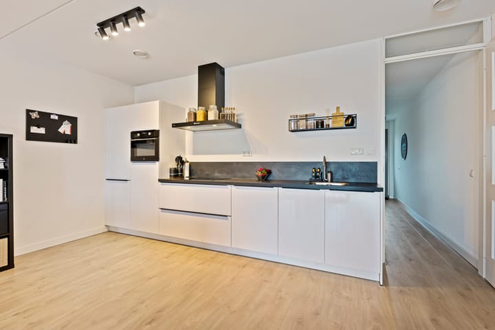 Photo 3 of Runweg 2-L