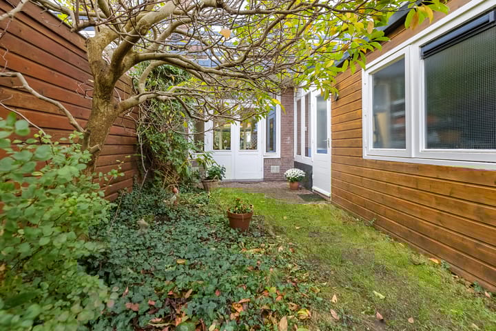 Photo 35 of Middenweg 153