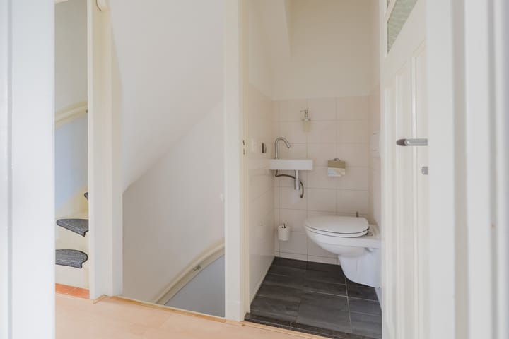 Photo 38 of Middenweg 153