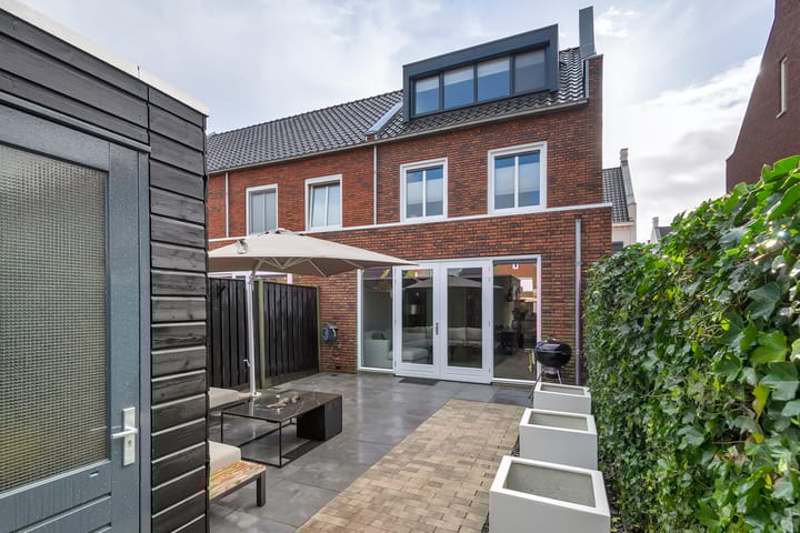 Foto 32 van De Binnenplaats 39