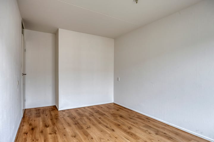 Photo 16 of Ir J.P. van Muijlwijkstraat 272