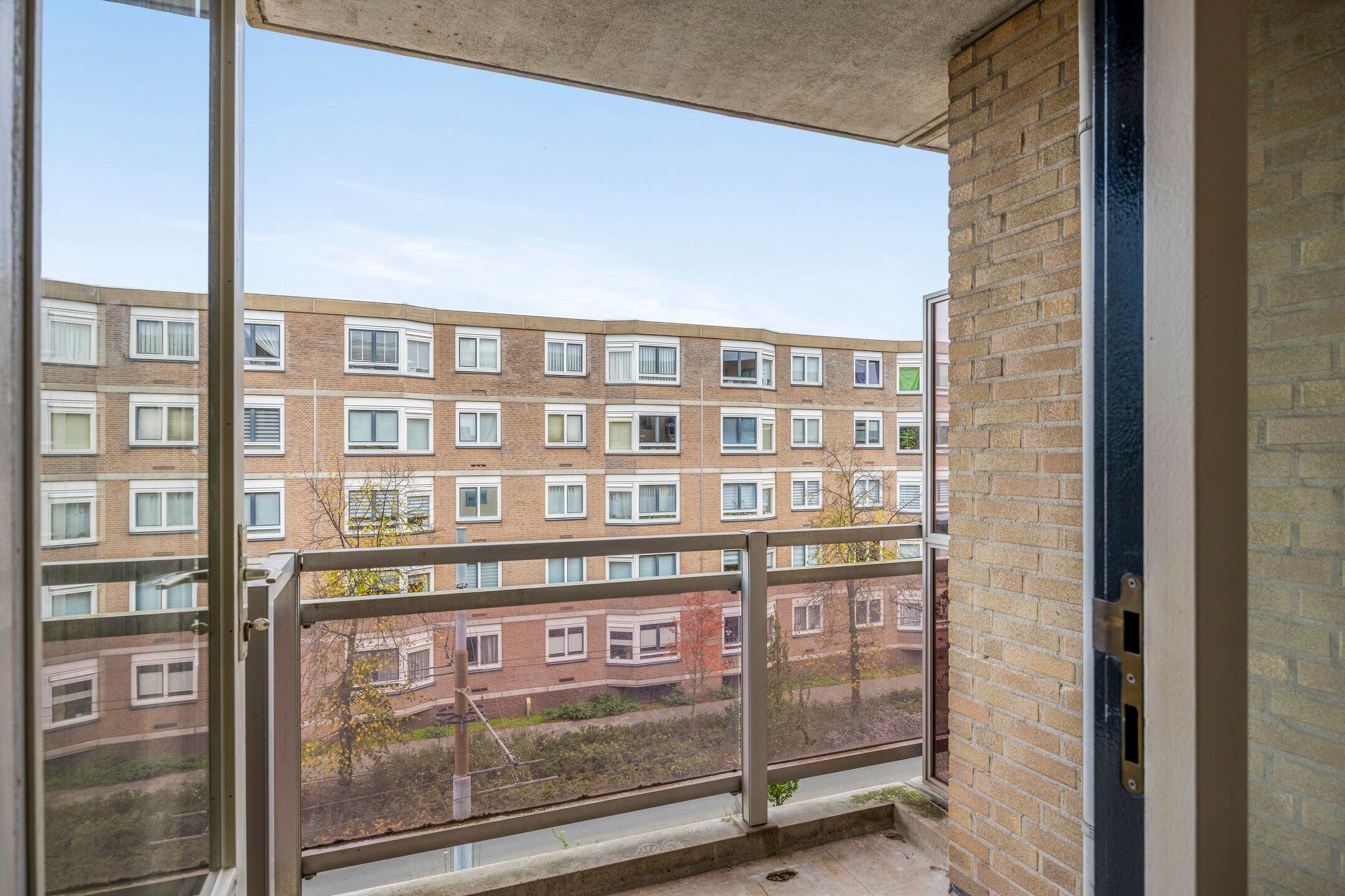 Photo 21 of Ir J.P. van Muijlwijkstraat 272