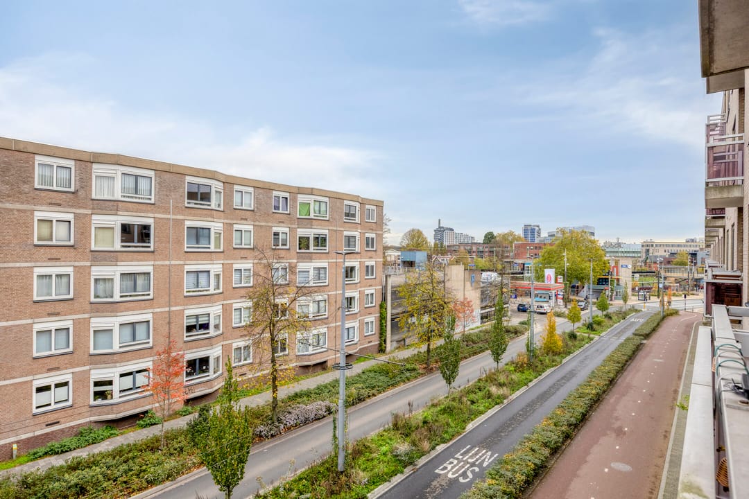 Photo 22 of Ir J.P. van Muijlwijkstraat 272