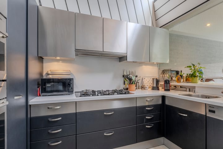 Photo 15 of Bredaseweg 323-B